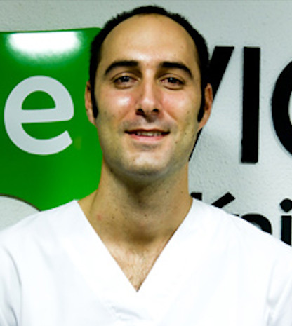 especialista en implantes dentales en valencia